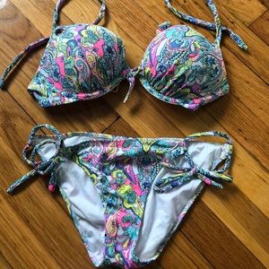 Victoria Secret bikini 34c top and small bottom